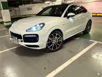 Usado Porsche Cayenne Coupe Platinum Edition 462 CV (339 kW) 2022 Blanco Coupe