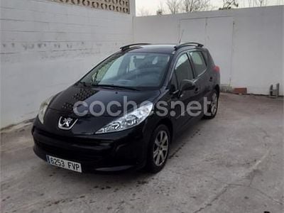 Usado Peugeot 207 90 CV (66 kW) 2007 Negro Familiar