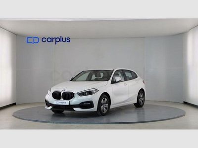 Usado BMW 118 136 CV (100 kW) 2021 Pintura sólida alpinweiss Utilitario