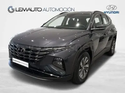 Usado Hyundai Tucson 136 CV (100 kW) 2022 Gris / plata SUV