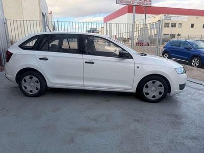 Usado Skoda Rapid Ambition 86 CV (63 kW) 2014 Blanco Utilitario