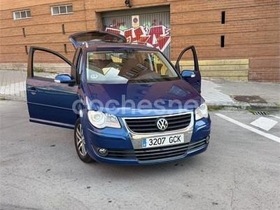 Usado VW Touran Highline 140 CV (102 kW) 2008 Azul Monovolumen