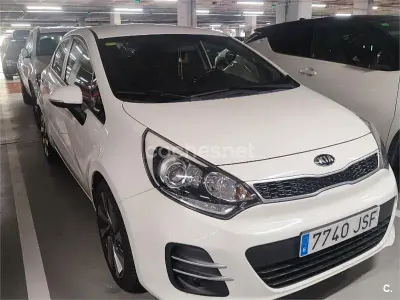 Usado Kia Rio 84 CV (61 kW) 2016 Blanco Utilitario