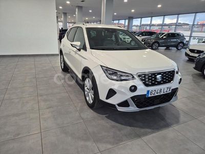Usado Seat Arona FR 110 CV (80 kW) 2022 Blanco SUV