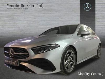 Usado Mercedes A180 AMG line 136 CV (100 kW) 2025 Plata hightech