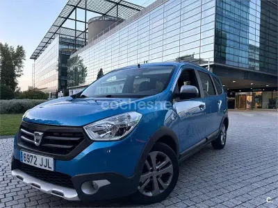 Usado Dacia Lodgy Stepway 109 CV (80 kW) 2015 Azul Monovolumen