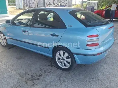 Usado Fiat Brava 100 CV (73 kW) 2001 Azul Utilitario