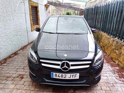 Mercedes B200