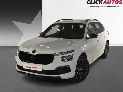 Usado Skoda Kamiq Sport 150 CV (110 kW) 2025 Plata SUV