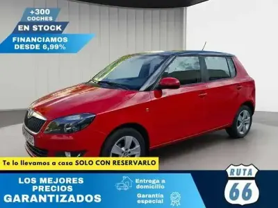 Usado Skoda Fabia Ambition 69 HP (50 kW) 2015 Vermelho Citadino