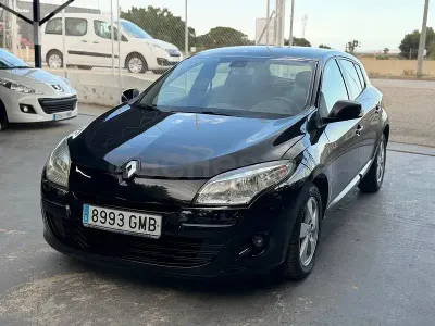 Occasion Renault Mégane Dynamique 105 PK (77 kW) 2009 Zwart Sedan