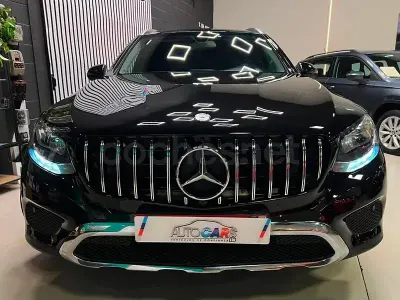 Usado Mercedes GLC220 170 CV (125 kW) 2016 Negro SUV