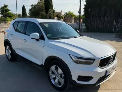 Usado Volvo XC40 150 CV (110 kW) 2019 Blanco SUV