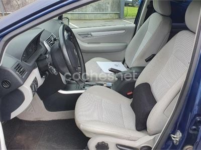 Mercedes A200