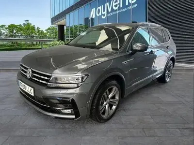 Begagnad VW Tiguan Sportline 150 HK (110 kW) 2020 Grå SUV