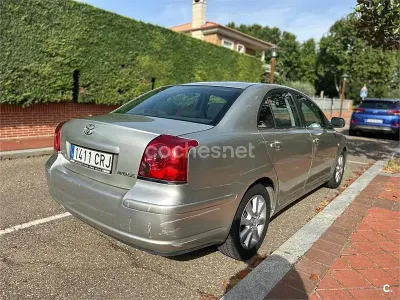 Usado Toyota Avensis