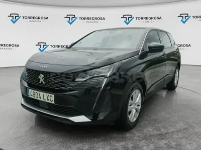 Usado Peugeot 5008 Active 130 CV (95 kW) 2022 Negro SUV
