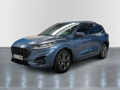 Usado Ford Kuga ST-Line 120 CV (88 kW) 2022 Gris / plata SUV