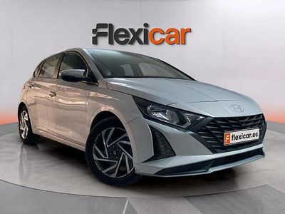 Usado Hyundai i20 84 CV (61 kW) 2024 Gris Utilitario