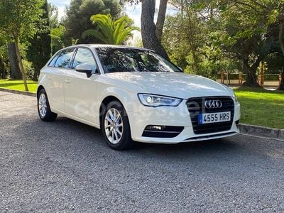 Blanco Usado 2013 Audi A3 Attraction Berlina | 9990 € (Precio justo)