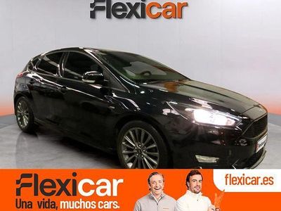 Negro Usado 2017 Ford Focus ST-Line Berlina | 12.490 € (Precio justo)