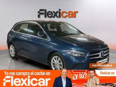 Usado Mercedes B200 139 CV (102 kW) 2019 Azul Utilitario