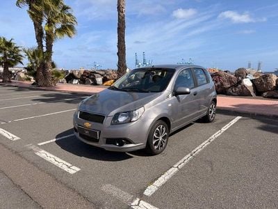 Usado Chevrolet Aveo LS 84 CV (61 kW) 2011 Gris / plata Berlina