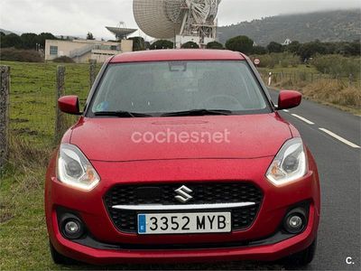 Usado Suzuki Swift 83 CV (61 kW) 2025 Rojo Utilitario