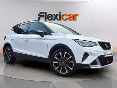 Usado Seat Arona 150 CV (110 kW) 2024 Blanco SUV