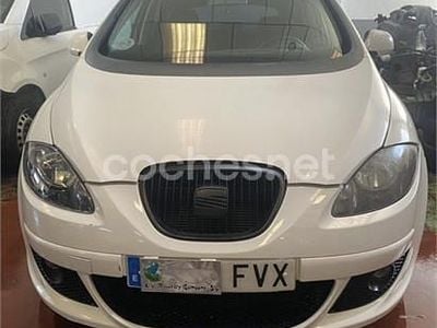 Usado Seat Altea XL Stylance 105 CV (77 kW) 2007 Blanco Monovolumen