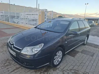 Usado Citroën C5 Exclusive 138 CV (101 kW) 2006 Azul Familiar