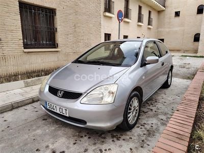 Gris / plata Usado 2003 Honda Civic S Berlina | 2499 € (Un poco caro)