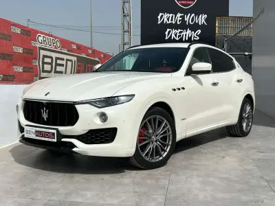 Usado Maserati Levante 275 CV (202 kW) 2018 Blanco SUV
