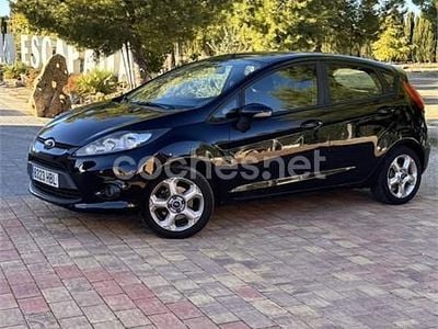 Usado Ford Fiesta Trend 68 CV (50 kW) 2011 Negro Utilitario