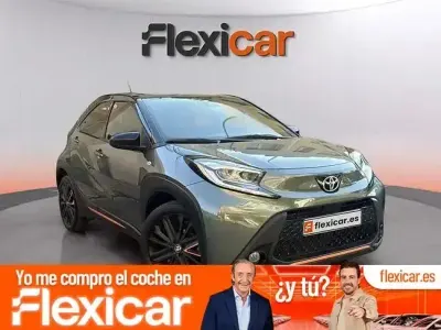 Usado Toyota Aygo Edition 72 CV (52 kW) 2022 Verde