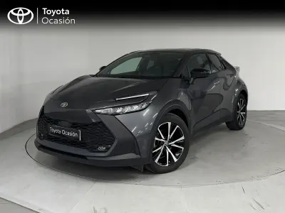 Käytetty Toyota C-HR Advance 140 HP (102 kW) 2024 Harmaa Katumaasturi
