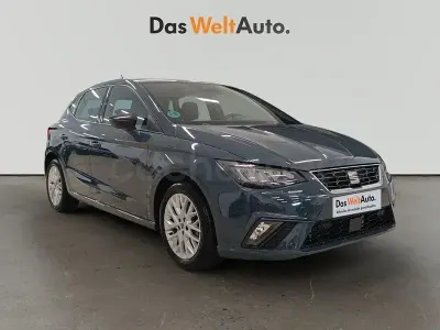 Usado Seat Ibiza FR 115 CV (84 kW) 2025 Azul Utilitario