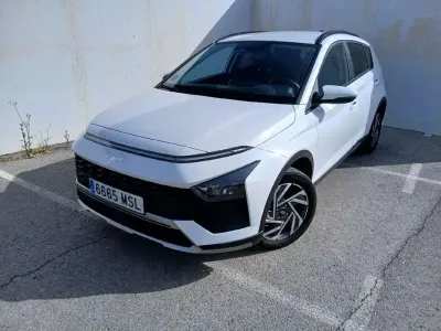 Usado Hyundai Bayon 101 CV (74 kW) 2024 Blanco SUV
