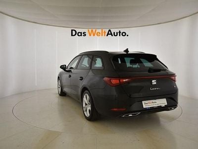 Negro Usado 2024 Seat Leon ST FR Familiar | 27.490 €