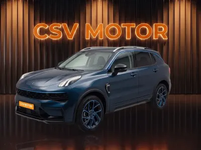 Usado Lynk & Co 01 261 CV (191 kW) 2023 Azul SUV