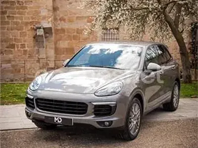 Usado Porsche Cayenne Diesel 262 CV (192 kW) 2016 Gris / plata SUV