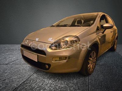 Gris / plata Usado 2012 Fiat Punto Easy Utilitario | 4990 € (Precio justo)