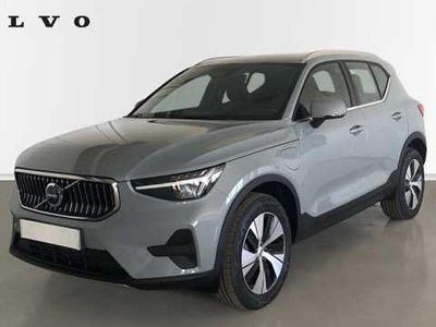 Gris Usado 2023 Volvo XC40 Core SUV | 37.900 €