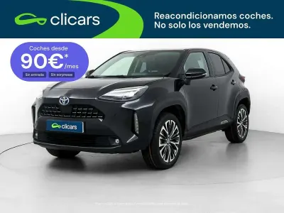 Usado Toyota Yaris Cross Style 91 CV (66 kW) 2022 Negro SUV
