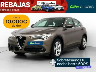Usado Alfa Romeo Stelvio Super 180 CV (132 kW) 2017 Marrón SUV