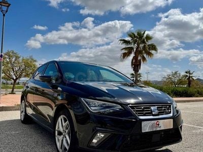 Usado Seat Ibiza FR 90 CV (66 kW) 2021 Negro Utilitario