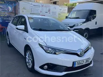 Usado Toyota Auris Hybrid