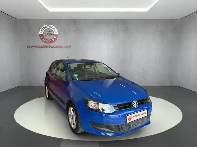 Usado VW Polo Advance 70 CV (51 kW) 2010 Azul Utilitario