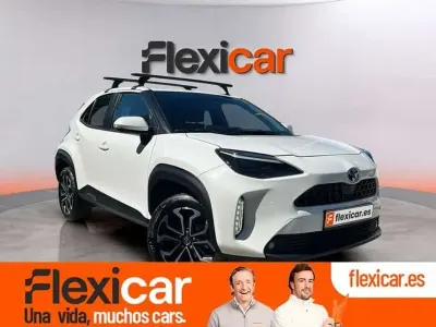 Usado Toyota Yaris Cross Active 116 CV (85 kW) 2024 Blanco SUV