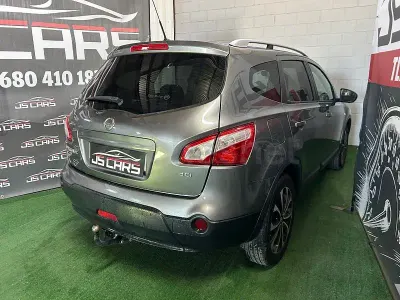Usado Nissan Qashqai +2 360º 110 CV (80 kW) 2011 Gris / plata SUV
